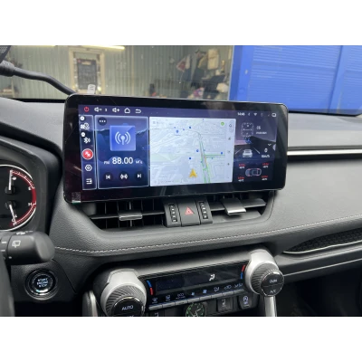 Автомагнитола RedPower RedPower 85518XLB для Toyota RAV4 5-поколение XA50 (03.2018-2025) для китайского рынка с узким козырьком